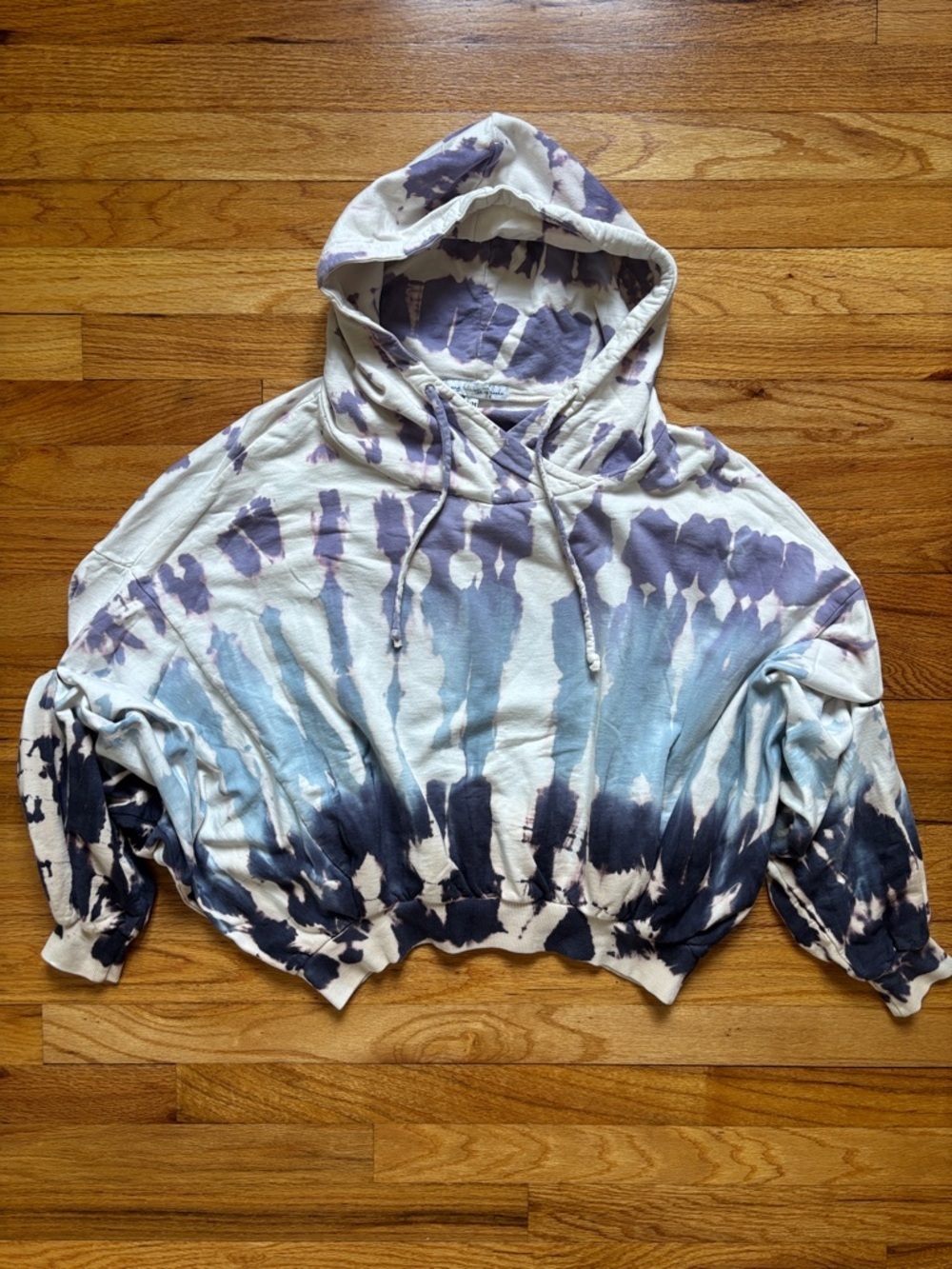 Young Fabulous & Broke Lavender & Cream Tie-Dye Cropped Sweatshirt